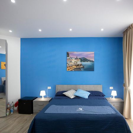 Giuly Suites & Rooms Naples Luaran gambar