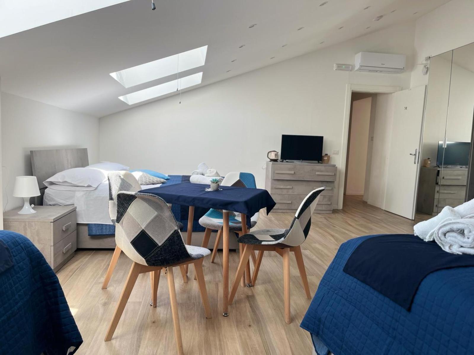 Giuly Suites & Rooms Naples Luaran gambar